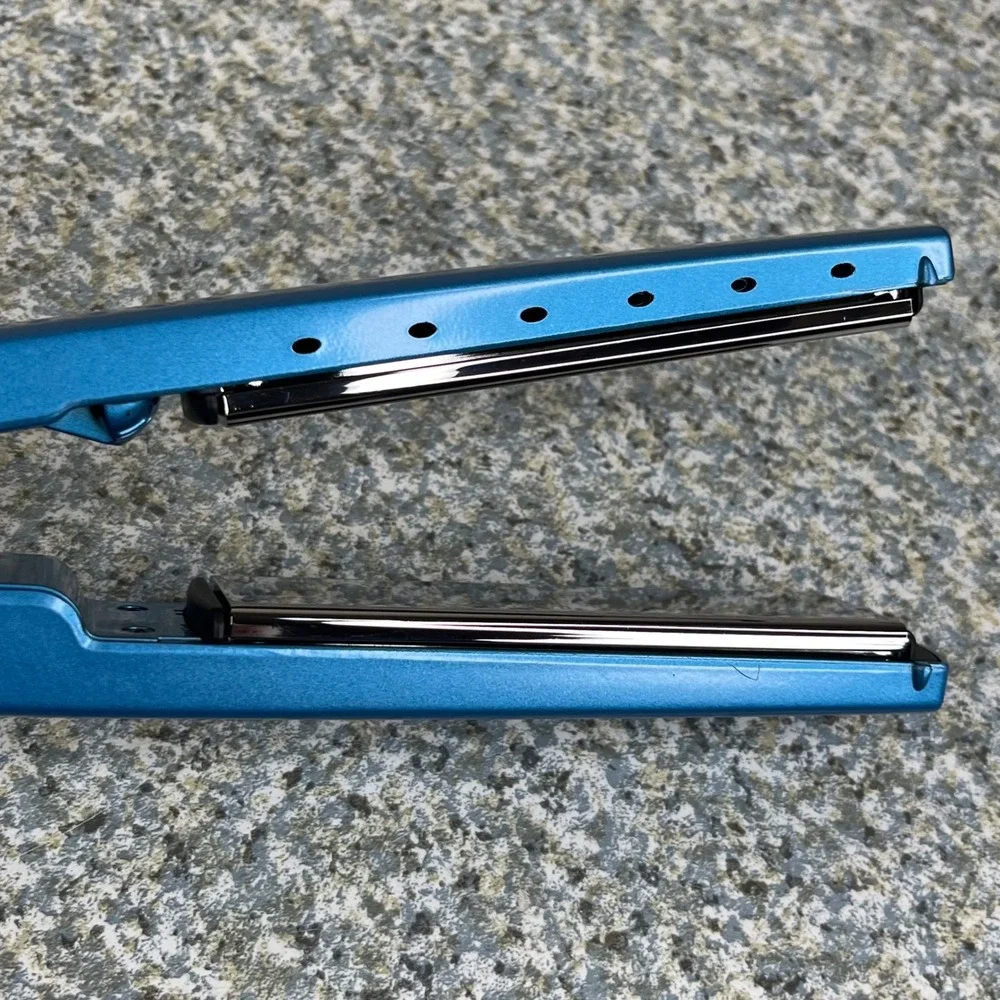 BaBylissPRO Hair Straightener Nano Titanium Flat Iron Blue 1